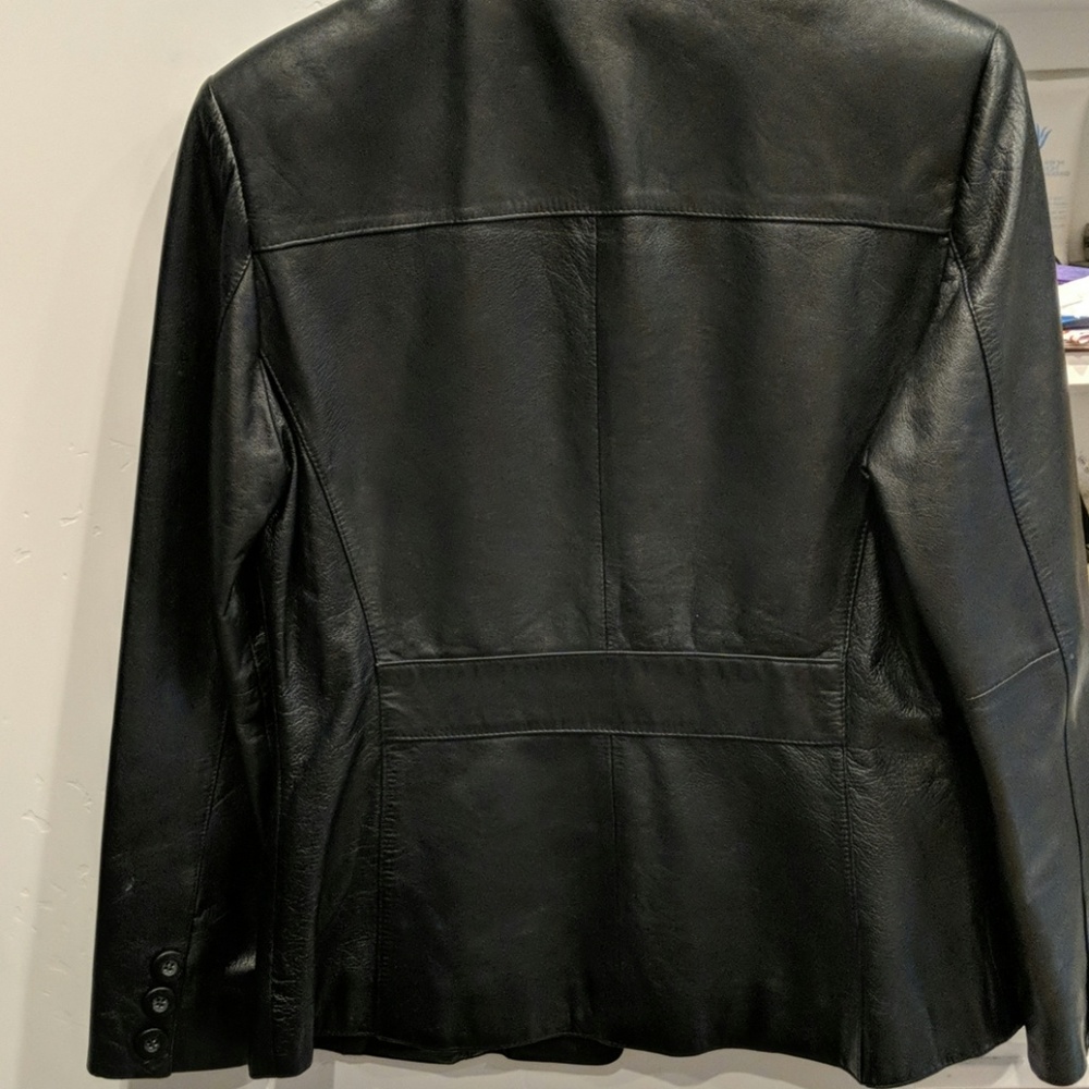Leather jacket - Picture 2 of 3